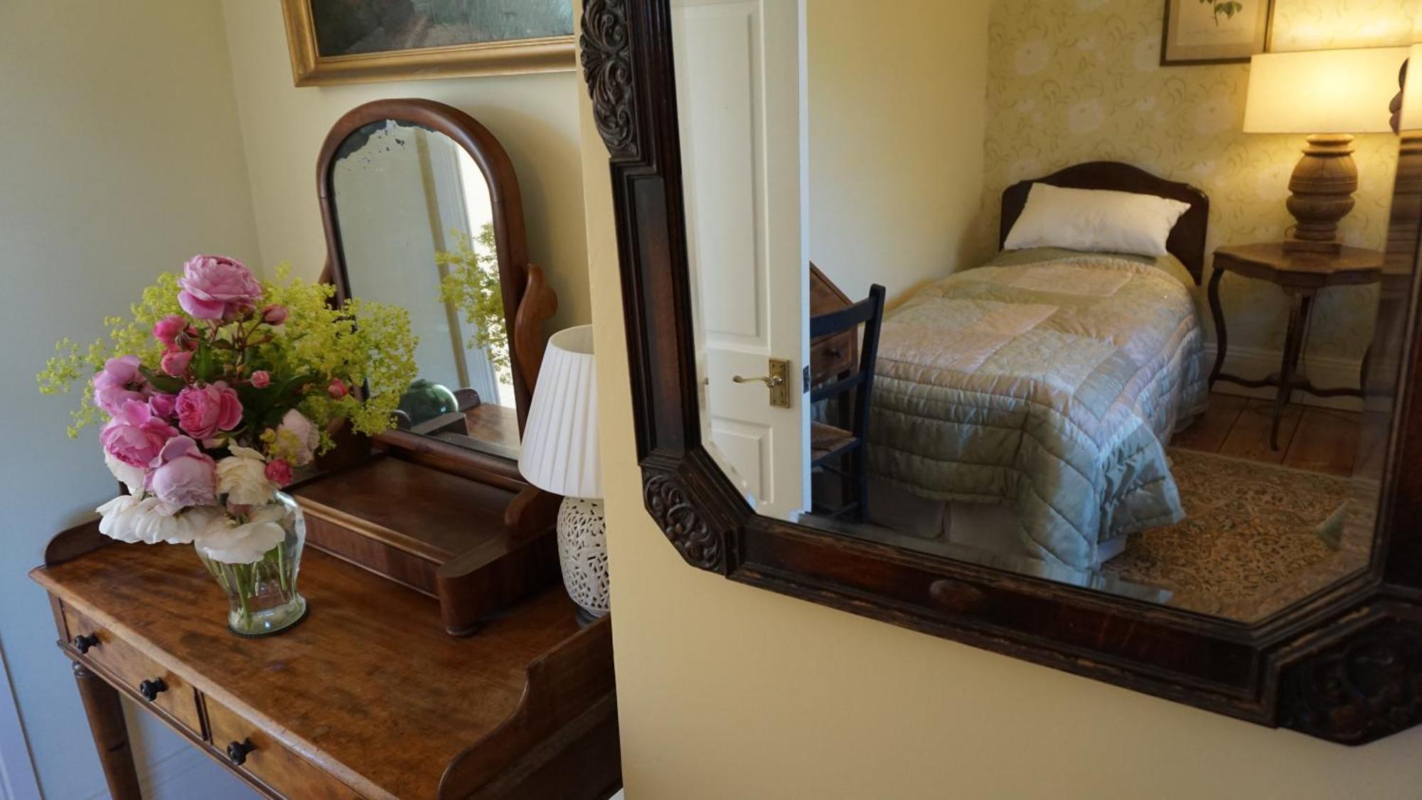 Bed and Breakfast West Compton Manor Maiden Newton Exterior foto